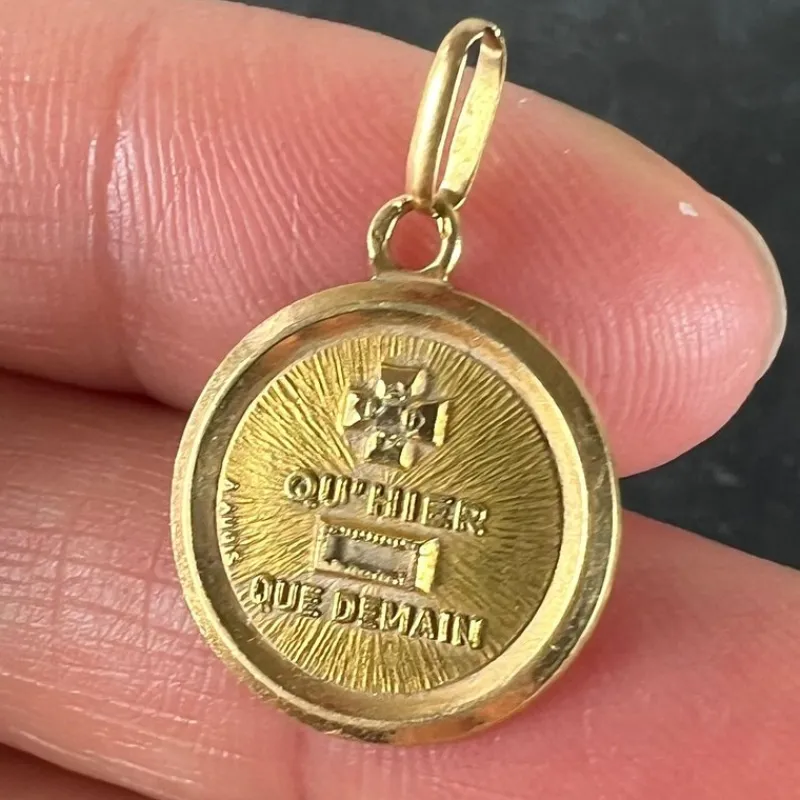 Sale Pamono Augis French 18 Karat Yellow Gold More Than Yesterday and Diamond Love Charm Pendant, 1920s