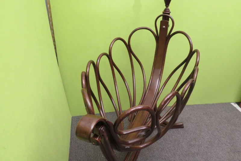 Pamono Austrian Art Nouveau Cradle from Thonet, 1900s> Children's Chairs