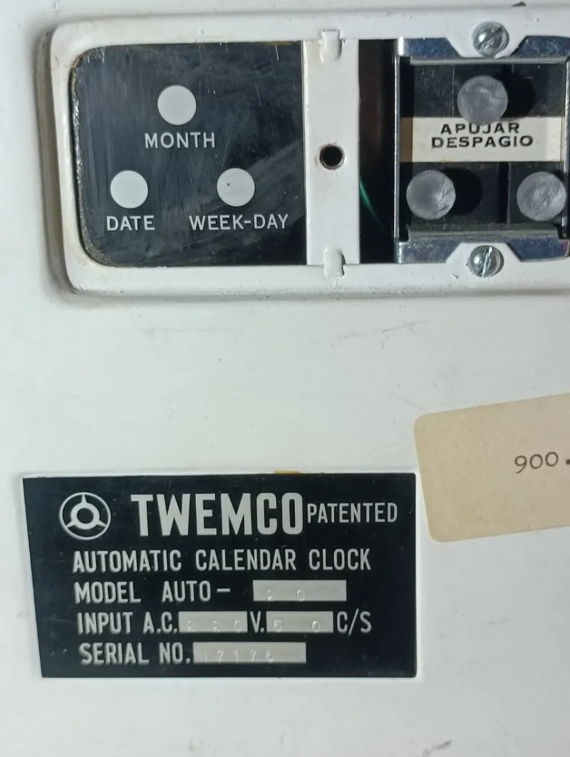 Pamono Automatic Calendar Auto-20 Watch from Twemco, 1970> Clocks