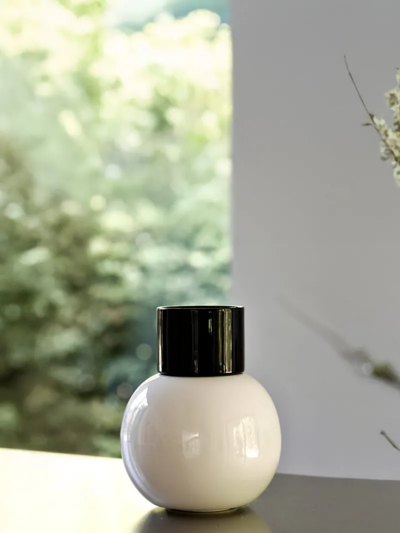 Pamono Avenue Montaigne Vase by Eric Willemart