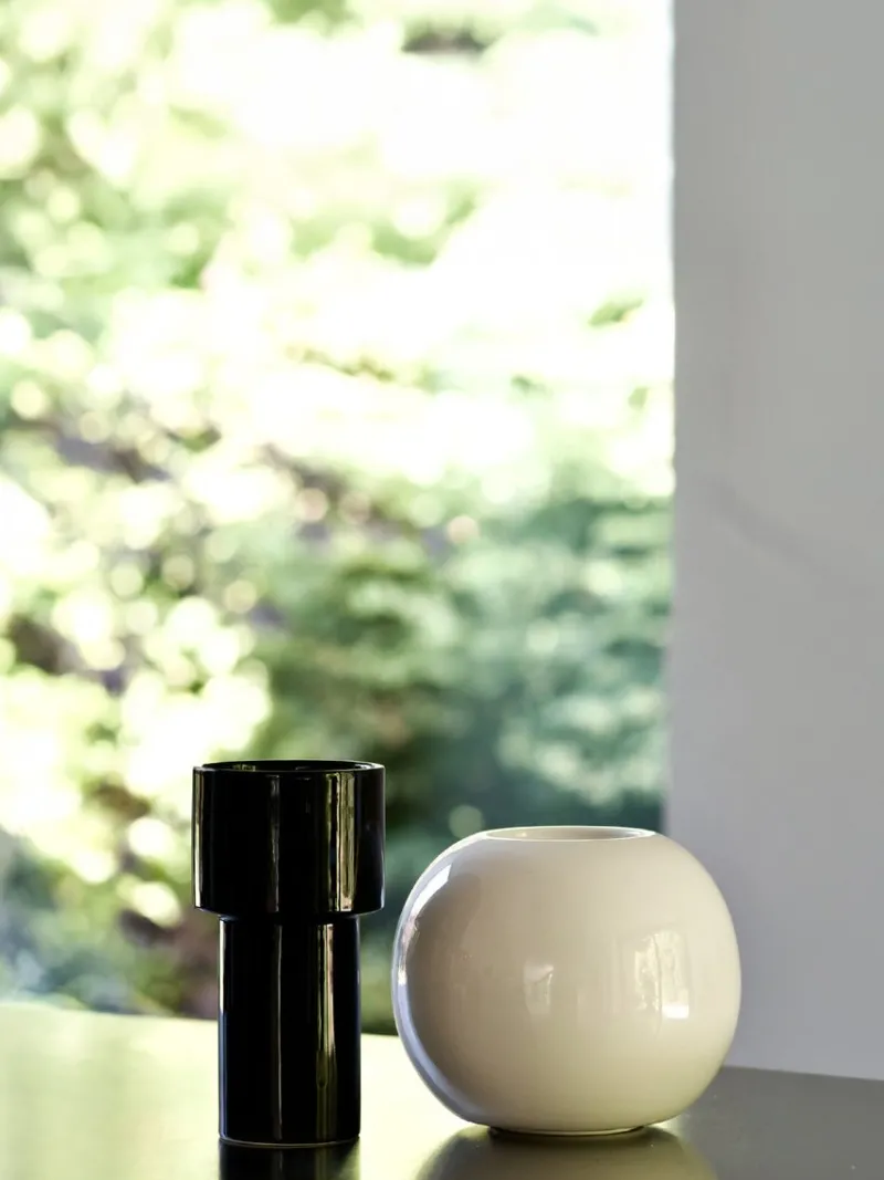 Pamono Avenue Montaigne Vase by Eric Willemart