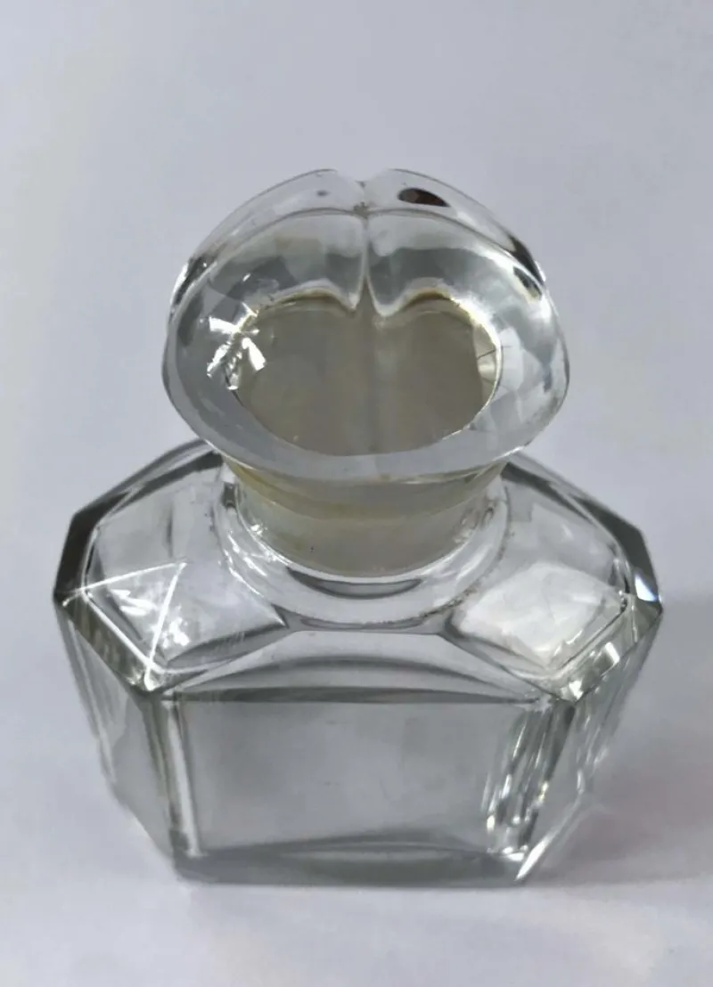 Outlet Pamono Baccara Cristal Bottle for the Perfume Jicky from Guerlain, 1900