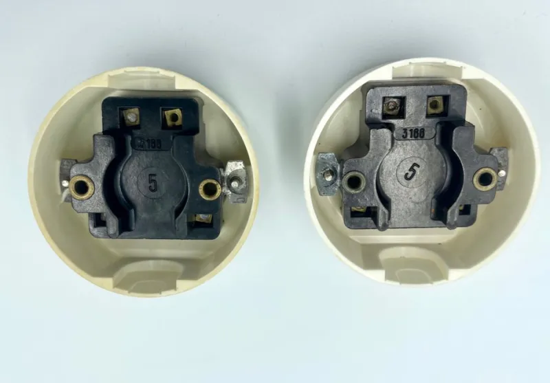 New Pamono Bakelite Light Switches, 1940s, Set of 2