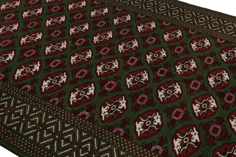 Pamono Baluch Rug in Red and Green Patterns from R&K Principal Jahanshah Nazmiyal> Carpets & Textiles|Carpets & Textiles