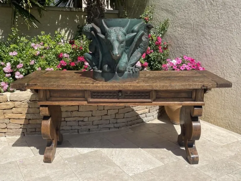 Pamono Baptismal in Cast Iron> Garden Tables
