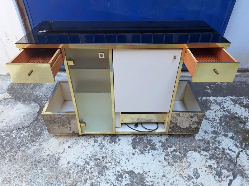 Pamono Bar Cabinet in Wood, Brass and Mirrored Glass from Stilglass Donati, Italy, 1970s> Worktables & Workbenches