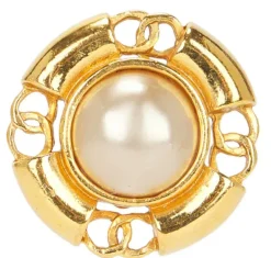 Pamono Baroque Clip-on Earrings with Ivory Imitation Pearls from Chanel, 1980s, Set of 2> Earrings