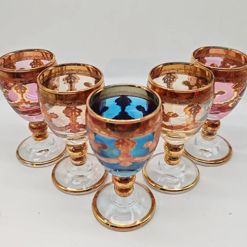 Pamono Baroque Venetian Bottle and Glasses in Glass with Gold Trim, Venice, Italy, 1950s, Set of 6> Dinnerware Accessories