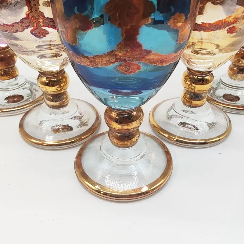 Pamono Baroque Venetian Bottle and Glasses in Glass with Gold Trim, Venice, Italy, 1950s, Set of 6> Dinnerware Accessories