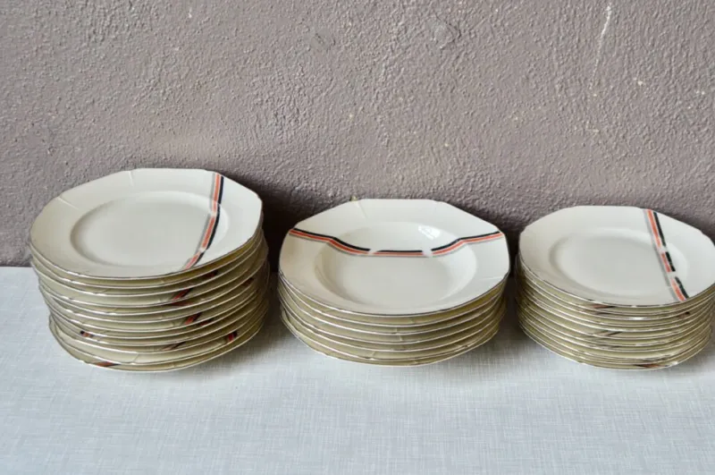 Clearance Pamono Bauhaus Czechoslovakian Dinner Service, Set of 34