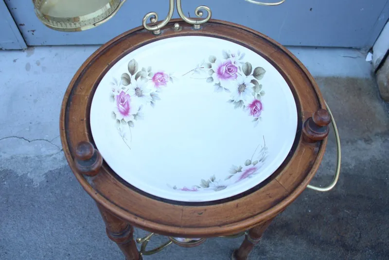 Pamono Bedroom Washstand with Basin, Pitcher, and Mirror> Dressing Tables