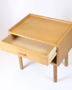 Pamono Bedside Table in Oak by Hans J. Wegner for Ry Møbelfabrik, 1960s> Nightstands
