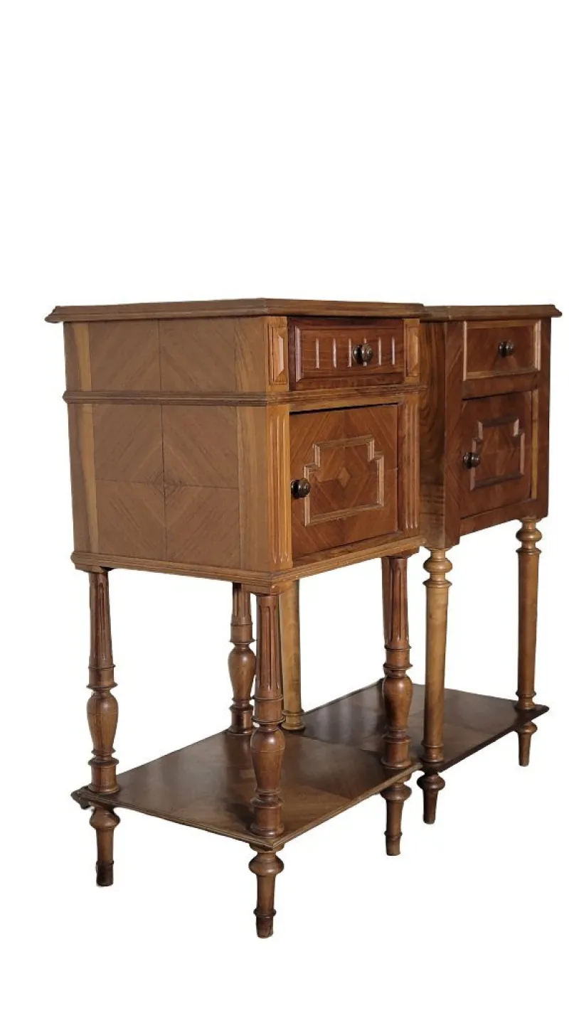 Pamono Bedside Tables in Walnut, Set of 2> Nightstands
