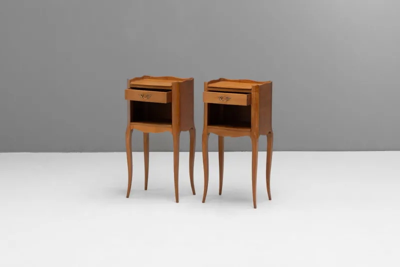 Pamono Bedside Tables, 1930s, Set of 2> Nightstands