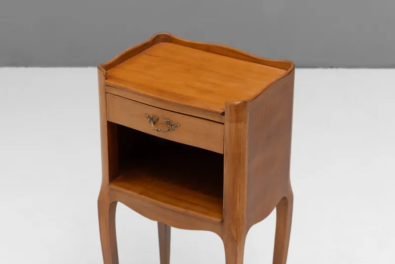 Pamono Bedside Tables, 1930s, Set of 2> Nightstands