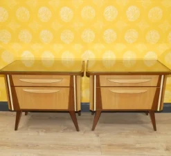 Pamono Bedside Tables with Glass Top, 1960s, Set of 2> Nightstands