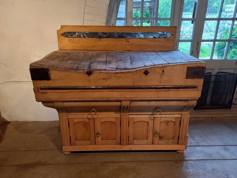 Pamono Beech Butcher Block, 1907> Worktables & Workbenches