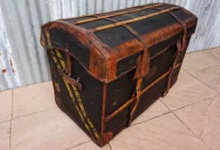 Clearance Pamono Belgian Steamer Trunk from Gustave de Laet, 1880s