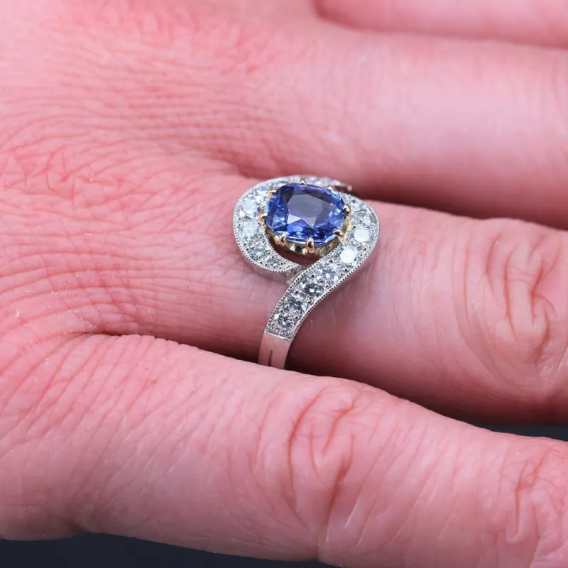 Pamono Belle Epoque Style Sapphire, Diamond, 18 Karat Yellow Gold & Platinum Swirl Ring> Rings