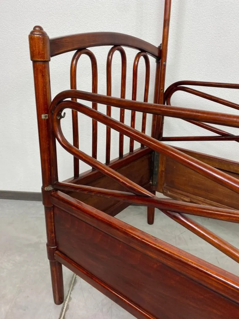 Pamono Bentwood Children's Bed by Michael Thonet, 1890> Beds & Bedroom Sets