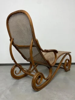 Pamono Bentwood No. 2 Daybed attributed to Thonet, 1880><noscript><img width=