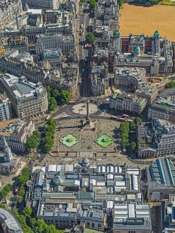 Pamono Bernhard Lang, Trafalger Square, Archival Pigment Print> Photography
