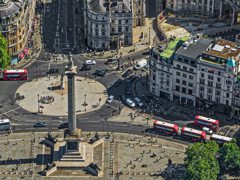 Pamono Bernhard Lang, Trafalger Square, Archival Pigment Print> Photography