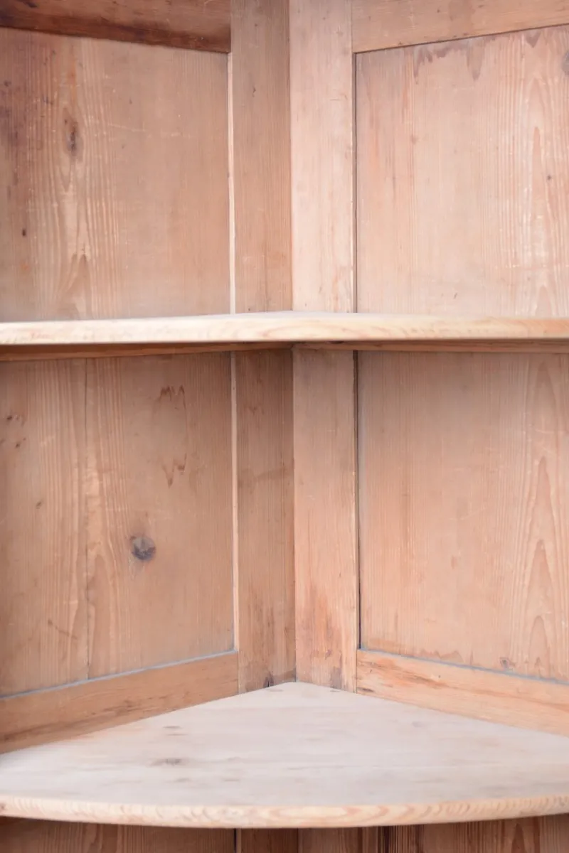 Pamono Biedermeier Corner Cabinet in Walnut, Austria, 1830s> Cabinets & Wardrobes