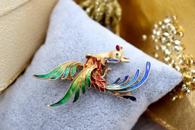 Best Pamono Bird Shaped Gold Brooch