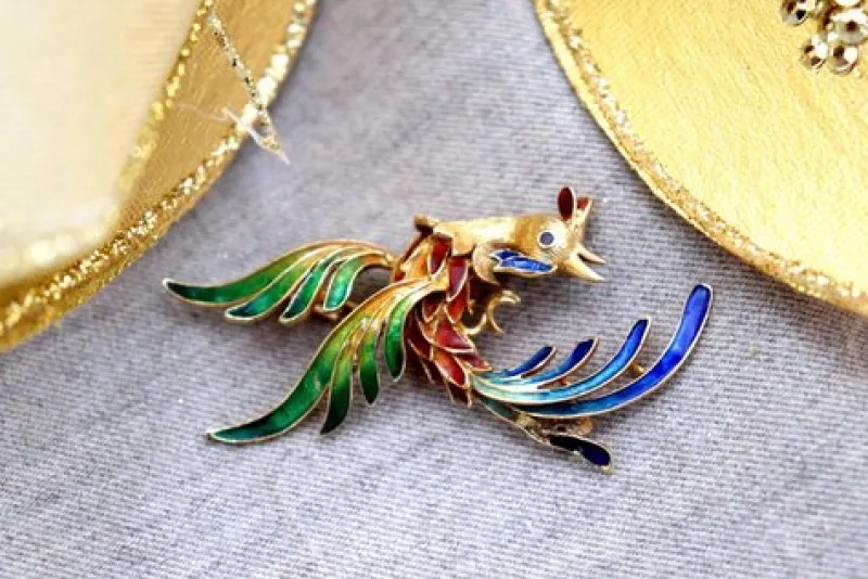 Best Pamono Bird Shaped Gold Brooch