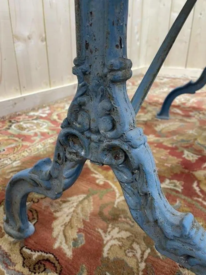 Pamono Bistro Table in Marble and Cast Iron> Garden Tables