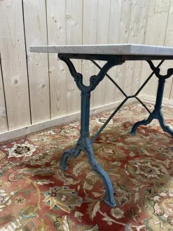 Pamono Bistro Table in Marble and Cast Iron><noscript><img width=