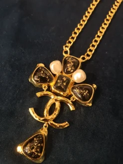 New Pamono Black and Gold Chanel Necklace Pendant from Chanel