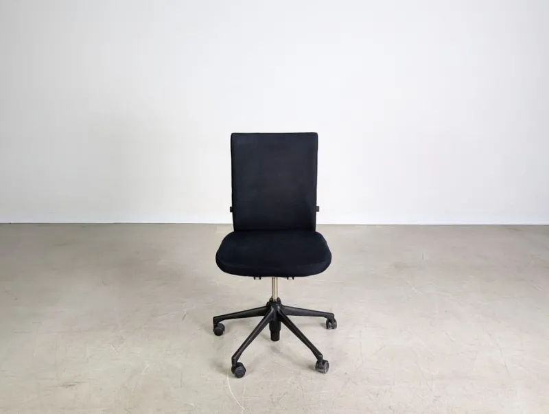 Pamono Black Executive Swivel T-Chair from Vitra