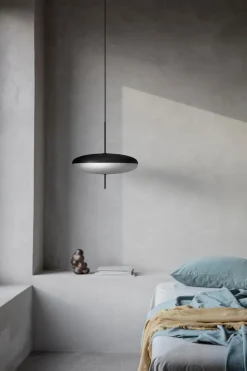 New Pamono Black Hardware 2065 Ceiling Lamp with White Diffuser by Gino Sarfatti for Astep