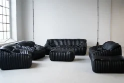 Sale Pamono Black Leather Sandra Sofa Set by Annie Hieronimus for Ligne Roset, 1973, Set of 7