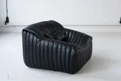 Sale Pamono Black Leather Sandra Sofa Set by Annie Hieronimus for Ligne Roset, 1973, Set of 7