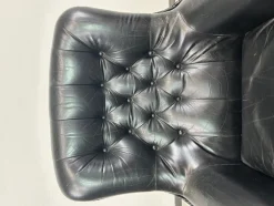 Pamono Black Leather Swivel Wingchair by Peem, 1960s> Office Chairs