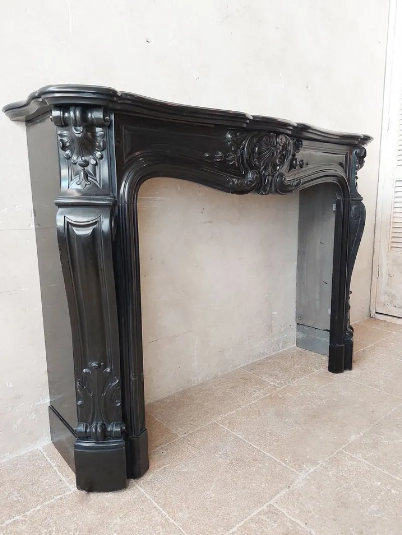Pamono Black Marble Three Shell Mantelpiece> Fireplaces And Mantels