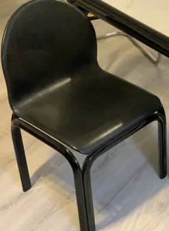 Sale Pamono Black Orsay Table and Chair by Gae Aulenti for Knoll International, 1970s, Set of 2