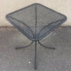 Outlet Pamono Black Wrought Iron Pedestal Table, 1960s
