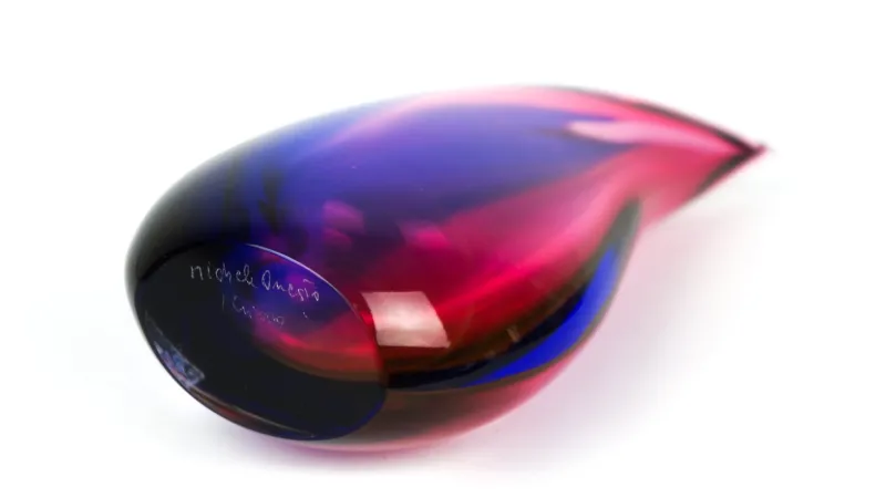 Pamono Blue & Ruby Blown Murano Glass Drop Vase by Michele Onesto for Made Murano Glass, 2019> Tabletop