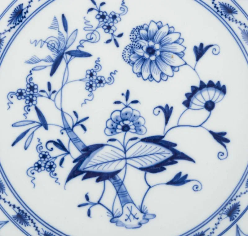 Pamono Blue Onion Patterned Porcelain Dinner Plates from Meissen, Germany, 1890s, Set of 5> Dinner Plates & Bowls