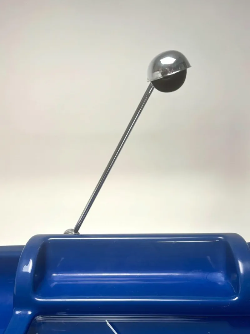 Outlet Pamono Blue Plastic Orix Desk by Parigi and Prina for Molteni, Italy, 1970s