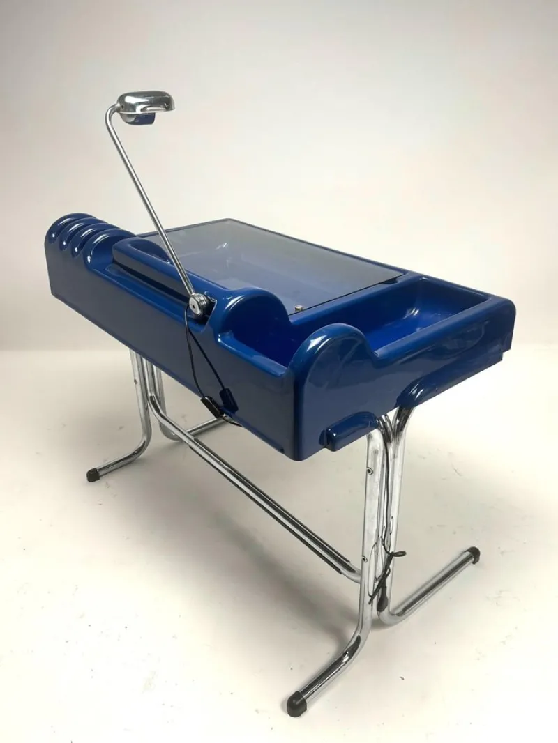 Outlet Pamono Blue Plastic Orix Desk by Parigi and Prina for Molteni, Italy, 1970s
