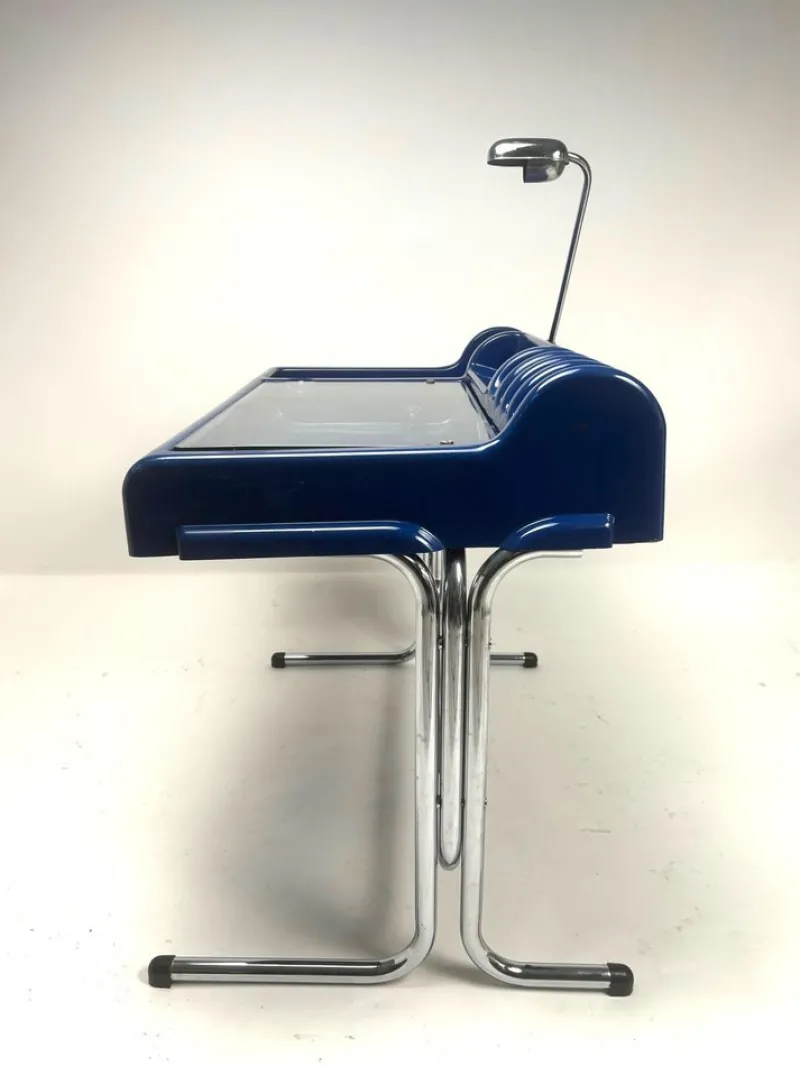 Outlet Pamono Blue Plastic Orix Desk by Parigi and Prina for Molteni, Italy, 1970s