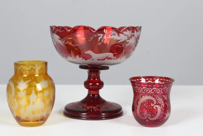 Pamono Bohemian Crystal Glass Set in Ruby Red and Yellow, 1880s, Set of 3> Glassware