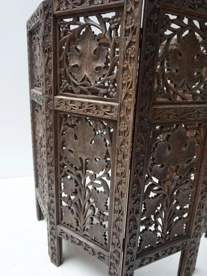Pamono Bohemian Eastern Anglo-Indian Hand Carved Wooden Octagonal Side Table, 1900s> Coffee & Side Tables