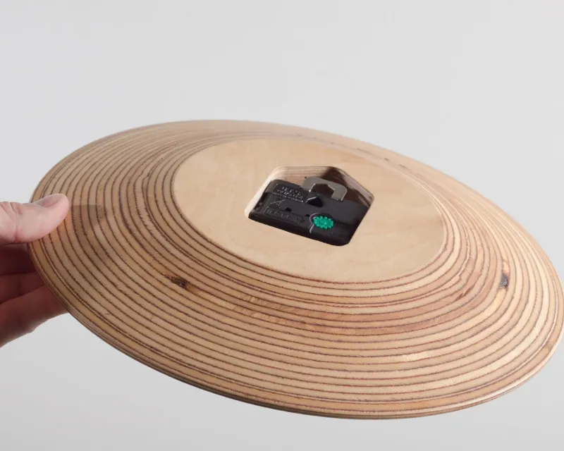 Pamono BONE Clock from Futuro Studio> Clocks