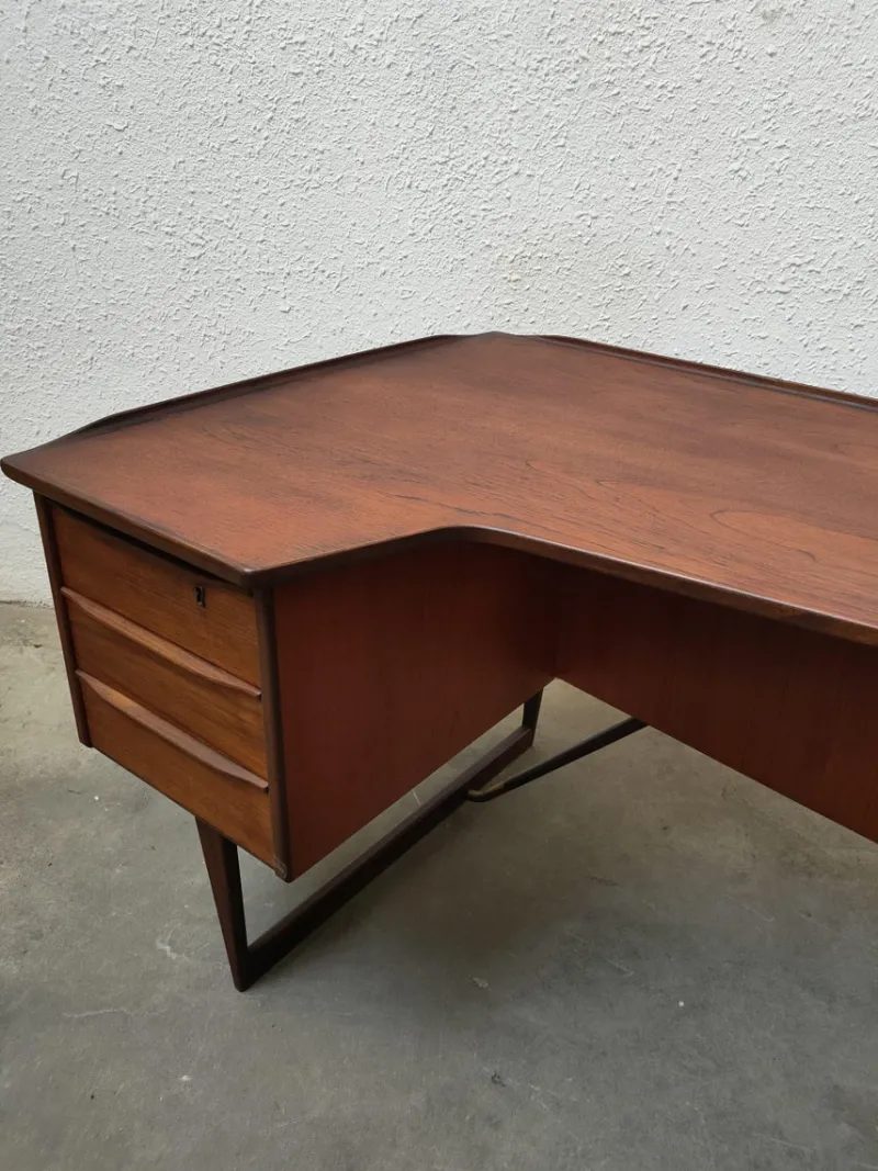 Hot Pamono Boomerang Desk by Peter Lovig